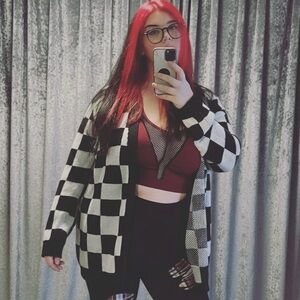 Meet your Posher, Nikki